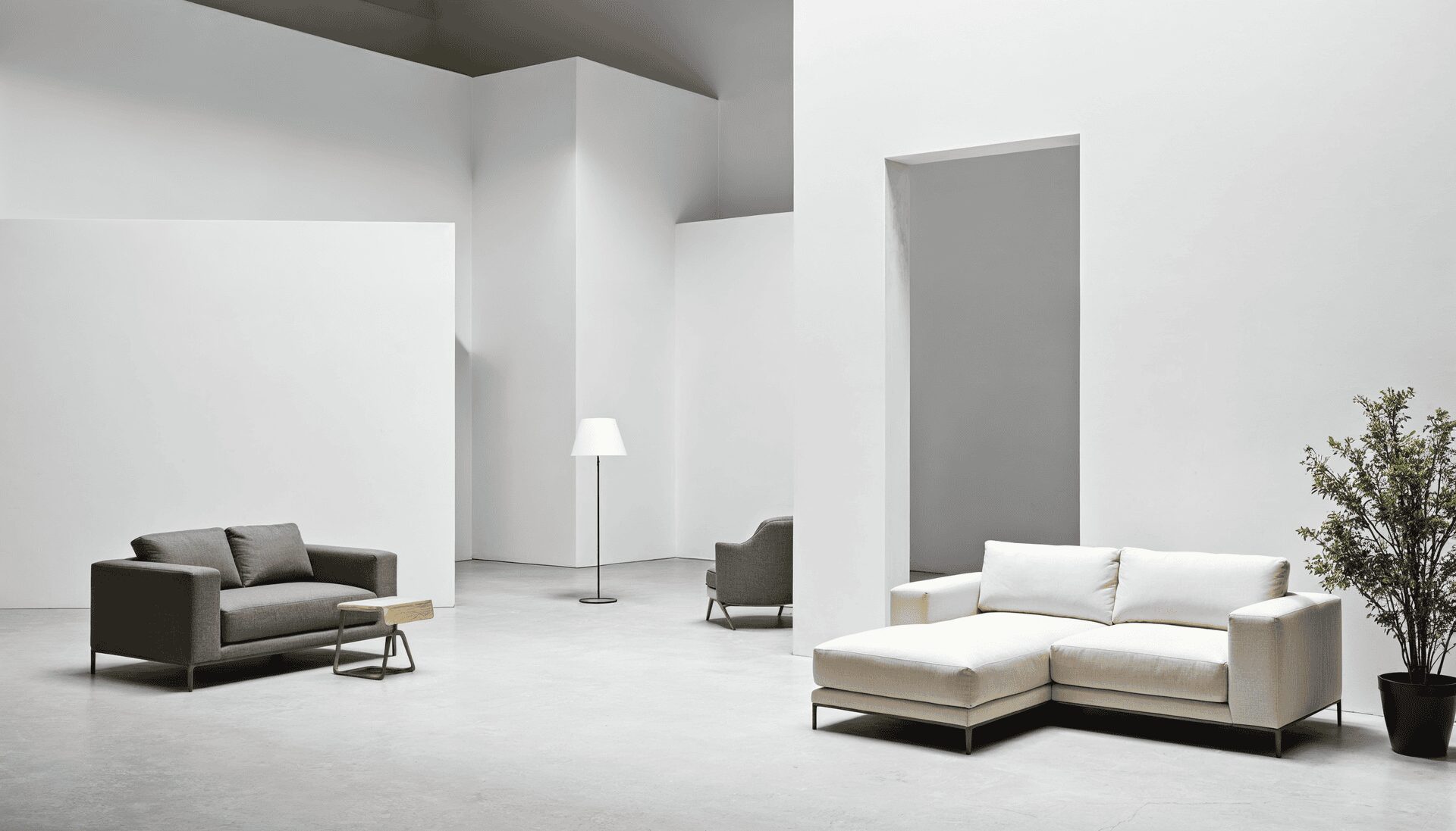 freepik__a-sleek-modern-sectional-sofa-store-with-a-minimal__80544_web